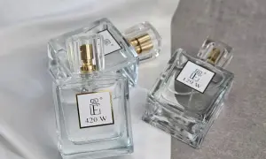 Eleganckie flakoniki perfum, które według mężczyzn są najseksowniejsze. Zapach, który przyciąga i uwodzi.